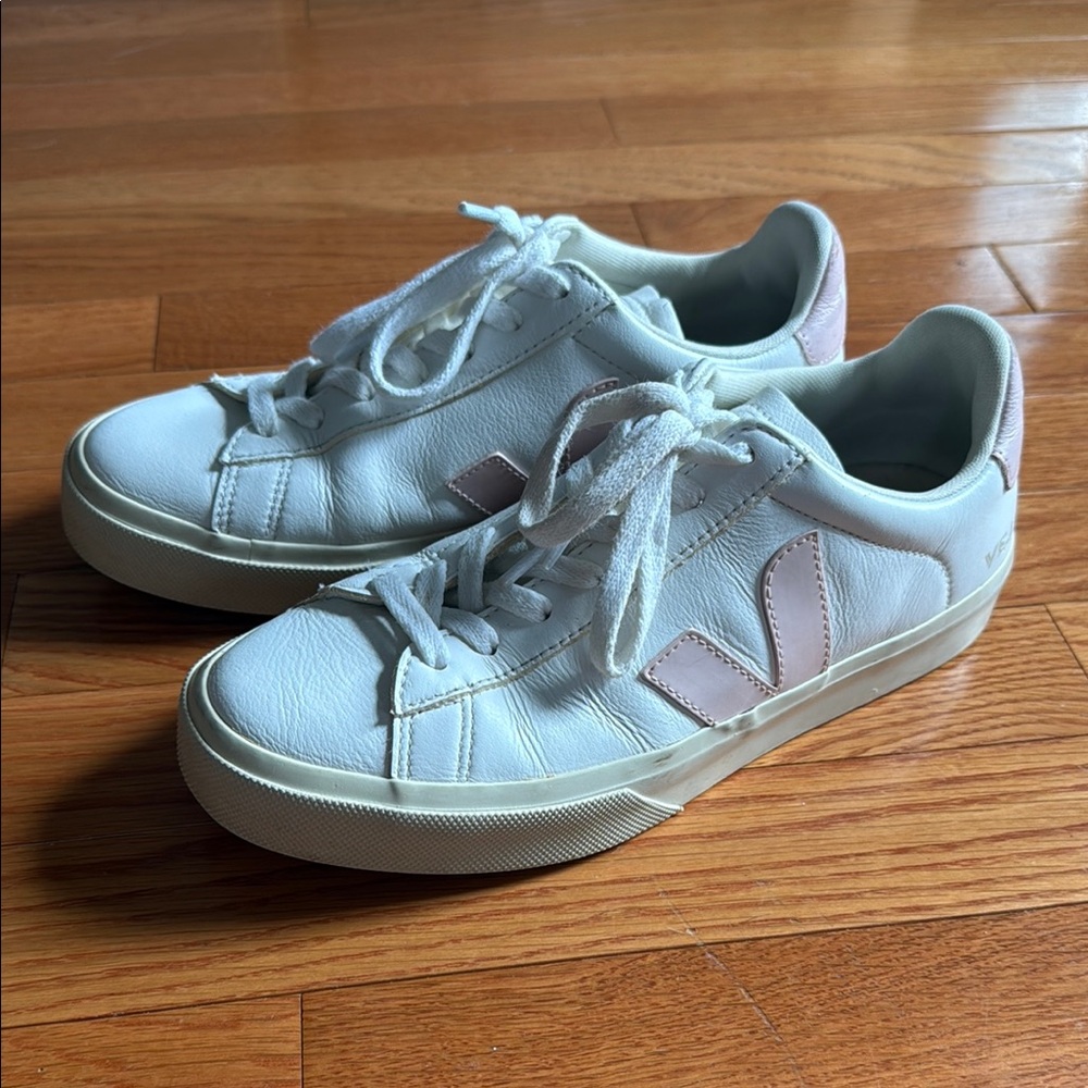 Veja White Leather Sneakers with Pale Pink V Accent